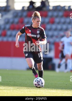 Monaco, Germania. 25 Apr 2021. Linda Dallmann (10 FC Bayern Muenchen) in azione durante la UEFA Womens Champions League tra FC Bayern Monaco e Chelsea FC a Monaco, FC Bayern Campus, Germania. Credit: SPP Sport Press Photo. /Alamy Live News Foto Stock