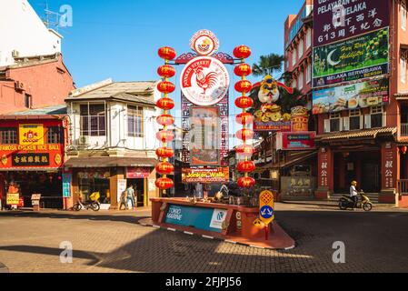 13 agosto 2018: Jonker Walk, la strada centrale di Chinatown a Melaka, Malesia. La strada è piena di case storiche risalenti al XVII secolo Foto Stock