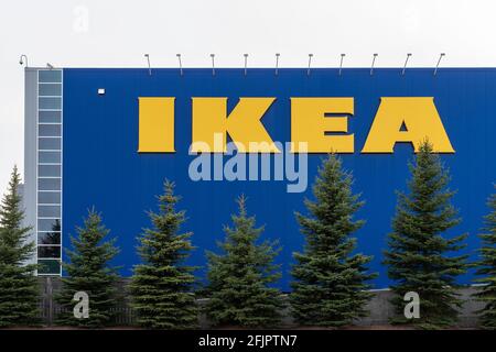 Ottawa, Canada - Aprile 24, 2021: IKEA Srore per esterni, vendita al dettaglio di mobili Foto Stock