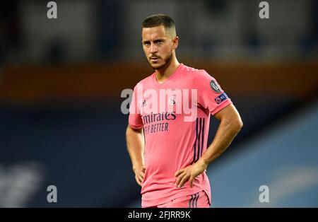 File photo datato 07-08-2020 dell'Eden Hazard del Real Madrid appare frustrato durante la UEFA Champions League, round del 16, seconda partita allo stadio Etihad di Manchester. Data di emissione: Lunedì 26 aprile 2021. Foto Stock