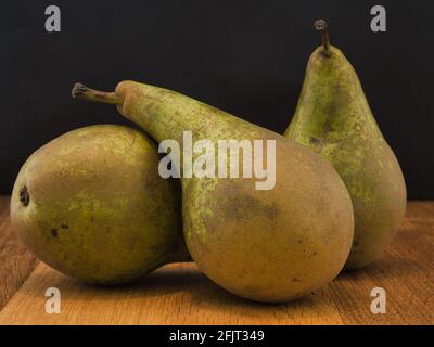 Pere in posizioni e numeri diversi Foto Stock