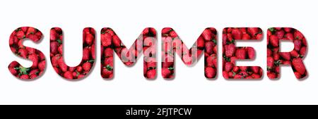 Iscrizione Estate fatta con fragole fresche di fondo. Spazio di copia. Vendemmia. Cornice e banner per il cibo. Testo per il tuo progetto. Foto Stock