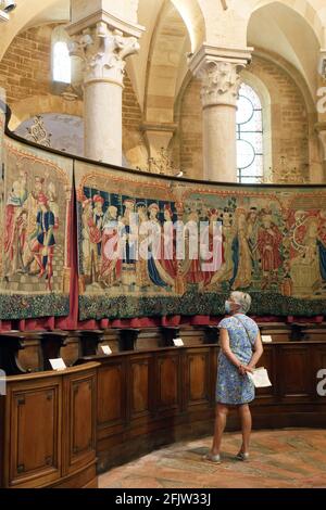 Francia, Cote d'Or, paesaggio culturale della Borgogna climi elencati come Patrimonio Mondiale dell'UNESCO, Beaune, Notre Dame de Beaune Collegiata basilica, arazzi nel coro Foto Stock