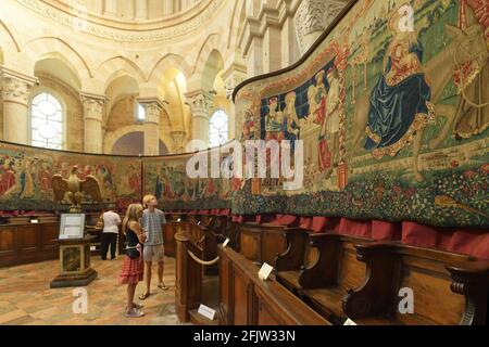 Francia, Cote d'Or, paesaggio culturale della Borgogna climi elencati come Patrimonio Mondiale dell'UNESCO, Beaune, Notre Dame de Beaune Collegiata basilica, arazzi nel coro Foto Stock