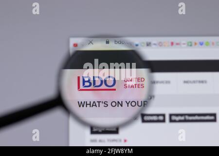 New York, USA - 26 Aprile 2021: Primo piano del logo BDO USA sulla pagina del sito, Editoriale illustrativo Foto Stock