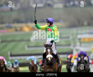 CHELTENHAM FESTIVAL 2009. 4° GIORNO LA GOLD CUP. RUBY WALSH SULLA VITTORIA DELLA STELLA DI KAUTO. 13/3/09. IMMAGINE DAVID ASHDOWN Foto Stock