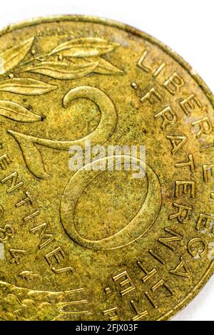 Venti centesimi francesi moneta bianco sfondo Foto Stock