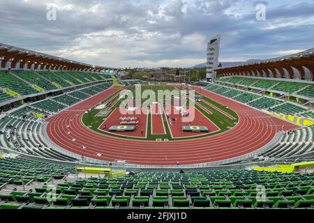 Una visione generale di Hayward Field nel campus dell'Università dell'Oregon, venerdì 23 aprile 2021, a Eugene, Ore. lo stadio servirà come sito Foto Stock