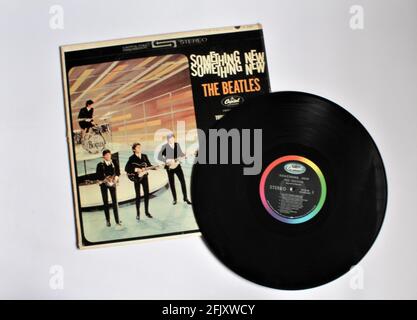 Gruppo rock inglese l'album musicale Beatles su disco LP con dischi in vinile. Titolo: Qualcosa di nuovo Foto Stock