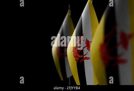 Bandiere nazionali del Brunei su sfondo nero Foto Stock
