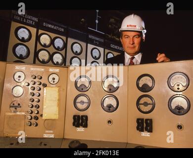 Uomo d'affari John Broome presso il sito di sviluppo della Battersea Power Station di Londra 1988 Foto Stock