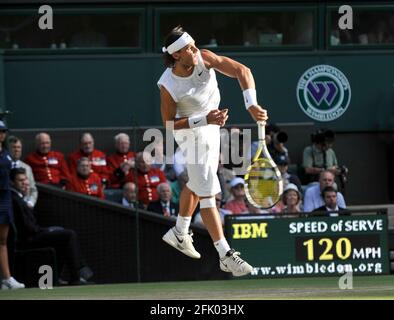 WIMBLEDON CAMPIONATI DI TENNIS 2008. 9° GIORNO 2/7/2008 MENS QUATER-FINAL. ANDY MURRAY V R.NADEL. IMMAGINE DAVID ASHDOWN Foto Stock