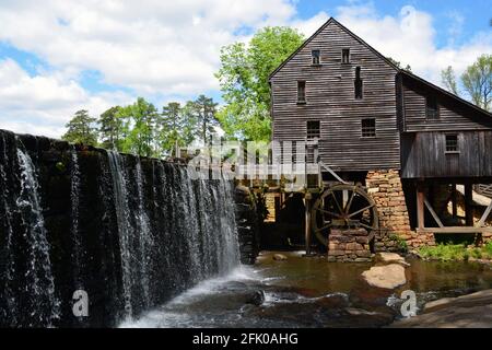 L'era coloniale Yates frantoio situato a sud di Raleigh North Carolina. Foto Stock