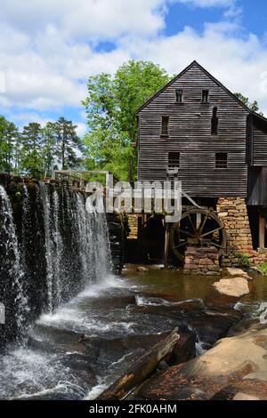 L'era coloniale Yates frantoio situato a sud di Raleigh North Carolina. Foto Stock