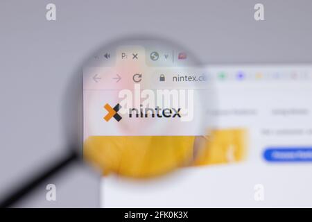 New York, USA - 26 Aprile 2021: Primo piano del logo Nintex sulla pagina del sito, Editoriale illustrativo Foto Stock