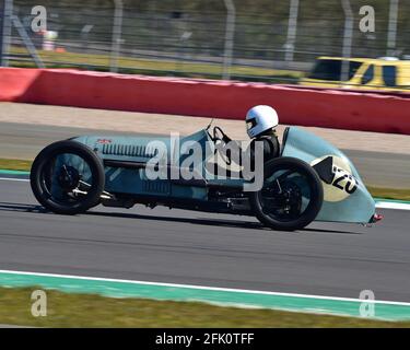Francesca Wilton, Austin Single seater, Handicap Race for pre-war cars, VSCC, GP Itala Trophy Race Meeting, Silverstone, Northamptonshire, Inghilterra, 17 Foto Stock