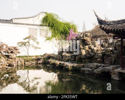 Suzhou, Cina - 21 Marzo 2016: Maestro del Giardino delle reti in primavera Foto Stock