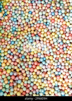 Sfere in polietilene espanso per il riempimento delle confezioni Foto Stock