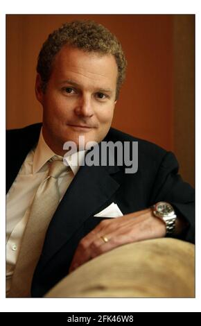 Lord Rothermere nel suo ufficio presso Allied giornali a Kensington.pic David Sandison 22/9/2004 Foto Stock