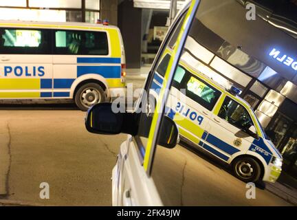 Macchine di polizia svedesi in una città, Svezia. Foto Stock