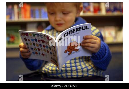 Young ben Tolmie 2 e mezzo da Hampton gode di una libreria MR. Man David Sandison 30/4/2004 Foto Stock