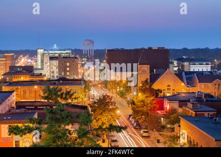 La Columbia, Missouri, Stati Uniti d'America downtown skyline della città al crepuscolo. Foto Stock