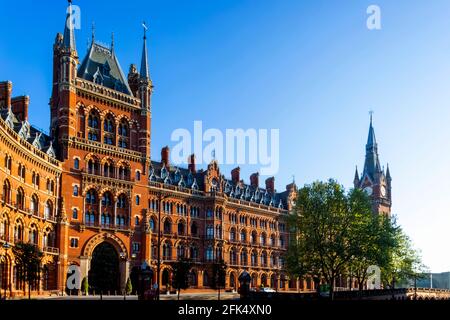 Inghilterra, Londra, Camden, Stazione ferroviaria di St.Pancras, The Marriot Renaissance Hotel *** Local Caption *** Gran Bretagna, Gran Bretagna, Camden, Inghilterra, Inglese, Gran Bretagna Foto Stock