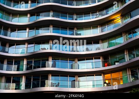 Inghilterra, Londra, Vauxhall, Battersea, Albion Riverside Apartment Complex *** Local Caption *** UK,United Kingdom,Great Britain,Britain,British,Englis Foto Stock