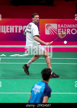 KIEV, UCRAINA - 27 APRILE: Joran Kweekel durante il giorno 1 dei Campionati europei di Badminton 2021 al Palazzo dello Sport il 27 aprile 2021 a Kiev, Ucraina Foto Stock