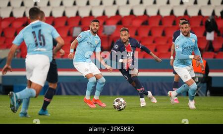 Il Neymar di Parigi Saint-Germain in azione durante la semifinale della UEFA Champions League, prima tappa, al Parc des Princes di Parigi, Francia. Data immagine: Mercoledì 28 aprile 2021. Foto Stock