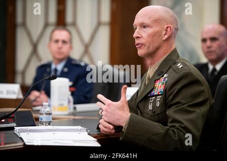 Il maggiore generale James Glynn, comandante, comando delle operazioni speciali del corpo marino degli Stati Uniti, Appare prima di un'audizione del Senato Committee on Armed Services - SubCommittee on Emerging Threats and Capabilities per esaminare gli sforzi del comando delle operazioni speciali degli Stati Uniti per sostenere la prontezza delle forze operative speciali e trasformare la forza per le future sfide di sicurezza, nella Russell Senate Office Building a Washington, DC, Mercoledì, Aprile, 28, 2021. Credit: Rod Lamb/CNP | usage worldwide Foto Stock