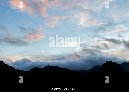 Tramonto nella catena montuosa Rio do Rastro, Brasile Foto Stock