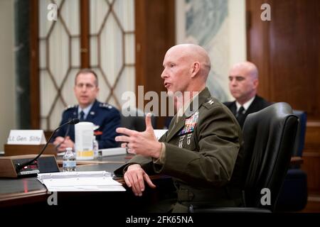 Washington, Stati Uniti d'America. 28 Apr 2021. Il maggiore generale James Glynn, comandante, comando delle operazioni speciali del corpo marino degli Stati Uniti, Appare prima di un'audizione del Senato Committee on Armed Services - SubCommittee on Emerging Threats and Capabilities per esaminare gli sforzi del comando delle operazioni speciali degli Stati Uniti per sostenere la prontezza delle forze operative speciali e trasformare la forza per le future sfide di sicurezza, nella Russell Senate Office Building a Washington, DC, Mercoledì, Aprile, 28, 2021. Credit: Rod Lamkey/CNP/Sipa USA Credit: Sipa USA/Alamy Live News Foto Stock