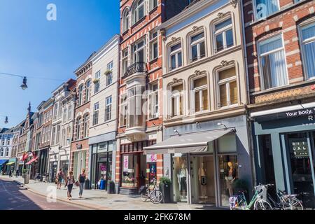 DEN BOSCH, PAESI BASSI - 30 AGOSTO 2016: Case storiche a Den Bosch Paesi Bassi Foto Stock