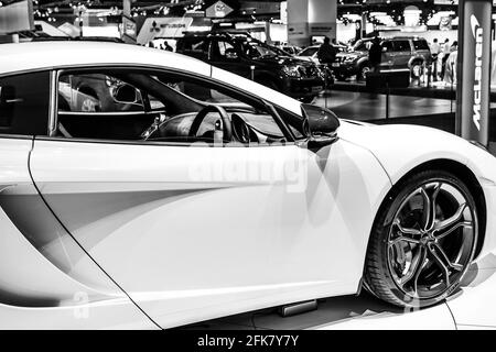 JOHANNESBU, SUD AFRICA - Mar 13, 2021: Johannesburg, Sud Africa - Ottobre 06 2011: McLaren MP4-12C in mostra Foto Stock