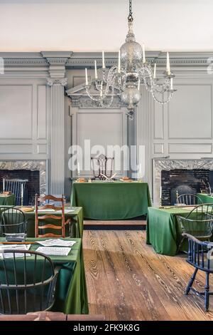 Sala riunioni storica a Independence Hall, Philadelphia, Pennsylvania, Stati Uniti d'America. 01 Foto Stock