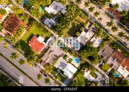 Foto aerea di case residenziali di lusso con piscine Hollywood Lakes FL USA Foto Stock