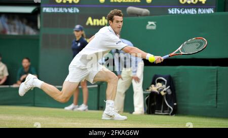 WIMBLEDON 2009 7° GIORNO. 29/6/09. ANDY MURRAY V STANISLAS WAWRINKA. IMMAGINE DAVID ASHDOWN Foto Stock