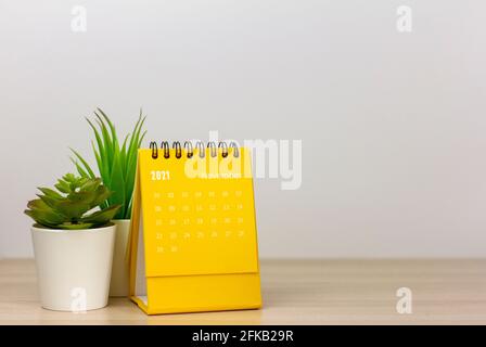 Calendario di strappo di novembre 2021. Calendario desktop per la pianificazione, l'assegnazione, l'organizzazione e la gestione di ogni data Foto Stock