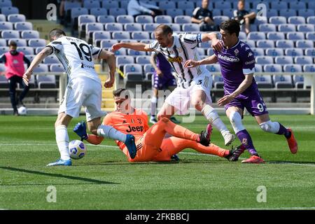 Firenze, 25 aprile 2021 Wojciech Szczesny del FC Juventus, Giorgio Chiellini del FC Juventus, Dusan Vladovic dell'AC Fiorentina Foto Stock