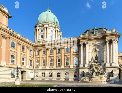 La Fontana di Mattia sul lato del Palazzo reale Nel quartiere del Castello di Buda Foto Stock