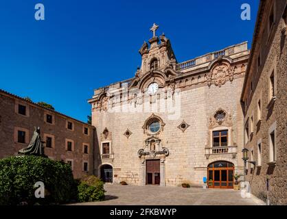 Il Santuari de Lluc (Monastero di Lluc), Serra de Tramuntana, Mallorca (Maiorca), Isole Baleari, Spagna, Mediterraneo, Europa Foto Stock