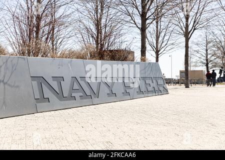 Il Navy Pier e' uno dei punti di riferimento turistici piu' popolari in Chicago ma e' stato chiuso a causa della pandemia. Foto Stock