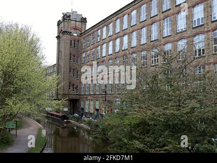 Clarence Mill vicino al Macclesfield Canal a Bollington in East Cheshire Foto Stock