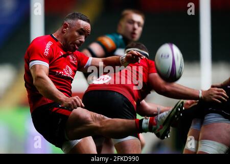 30 aprile 2021; Mattioli Woods Welford Road Stadium, Leicester, Midlands, Inghilterra; European Rugby Challenge Cup, Leicester Tigers Versus Ulster; Alby Mathewson di Ulster Rugby Box dà il via libera Foto Stock