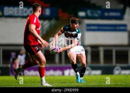 30 aprile 2021; Mattioli Woods Welford Road Stadium, Leicester, Midlands, Inghilterra; European Rugby Challenge Cup, Leicester Tigers vs Ulster; George Ford of Leicester Tigers on the ball Foto Stock