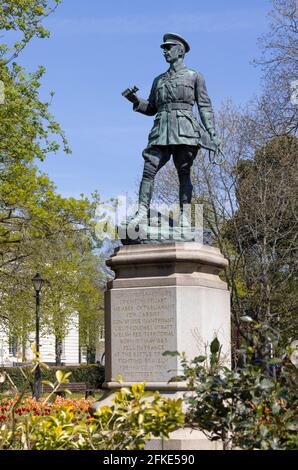 Statua di Lord Ninian Edward Crichton Stuart a Gorsedd Gardens, Cathays Park, Cardiff, Galles, Regno Unito Foto Stock