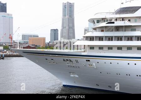 Kanagawa, Giappone. 01 Maggio 2021. Asuka II, la nave da crociera più grande del Giappone, ha confermato che un passeggero è stato infettato con Covid-19 durante la navigazione, e la nave è stata fermata e restituita al porto di Yokohama. Il 1 maggio 2021 a Kanagawa, Giappone. (Foto di Kazuki Oishi/Sipa USA) **Japan out** Credit: Sipa USA/Alamy Live News Foto Stock