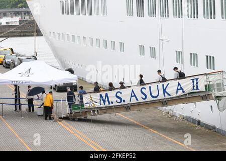 Kanagawa, Giappone. 01 Maggio 2021. Asuka II, la nave da crociera più grande del Giappone, ha confermato che un passeggero è stato infettato con Covid-19 durante la navigazione, e la nave è stata fermata e restituita al porto di Yokohama. Il 1 maggio 2021 a Kanagawa, Giappone. (Foto di Kazuki Oishi/Sipa USA) **Japan out** Credit: Sipa USA/Alamy Live News Foto Stock