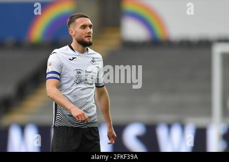 Swansea, Regno Unito. 01 Maggio 2021. Matt Grimes 8 di Swansea City durante la partita a Swansea, Regno Unito, il 5/1/2021. (Foto di Mike Jones/News Images/Sipa USA) Credit: Sipa USA/Alamy Live News Foto Stock